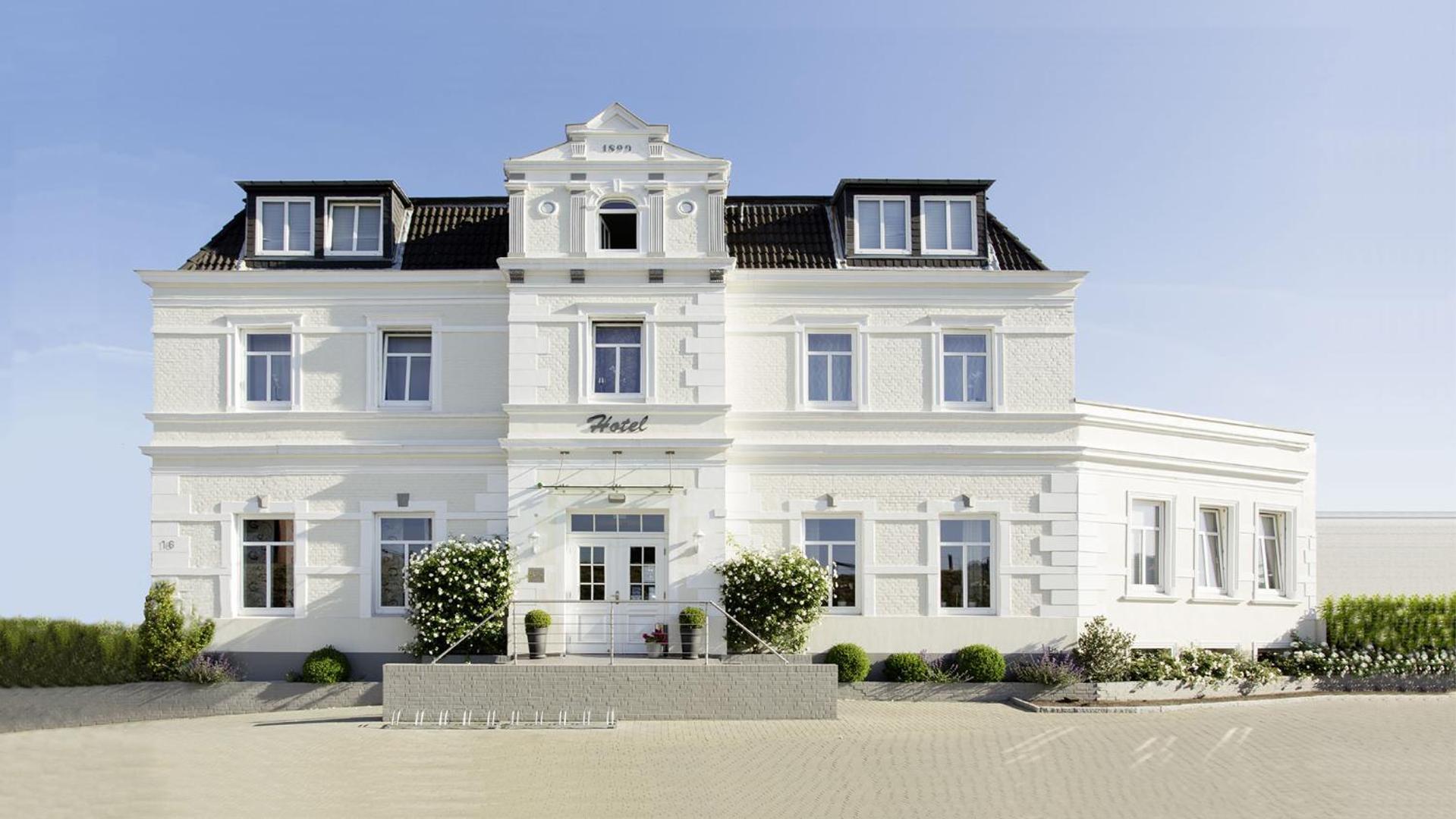 Hotel Kleiner Yachthafen Brunsbuttel Exterior photo